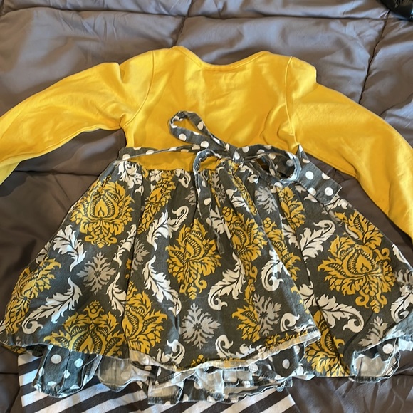 Adorable 2 piece outfit - 3T - Picture 4 of 5